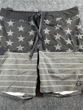 Trinity Boardshorts Men's Size 38 American Flag Stars Striped Surf Swim Shorts